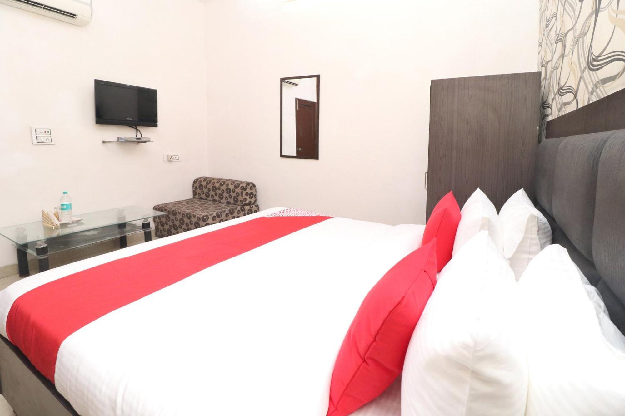 Oyo Hotel Kailash Regency Ludhiana Eksteriør bilde
