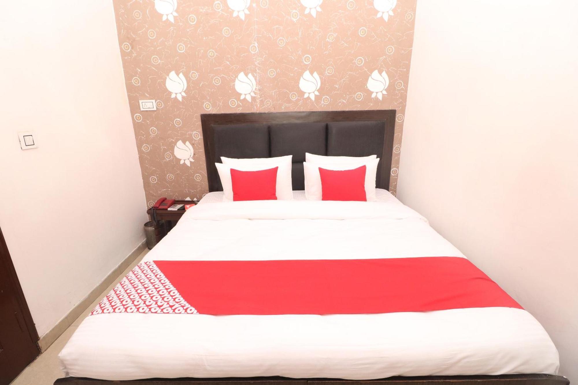 Oyo Hotel Kailash Regency Ludhiana Eksteriør bilde